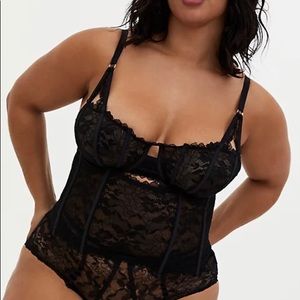 Torrid Black Chantilly Lace Waist Cincher